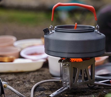 application of 220g Butane Gas Stove for Outdoor Campsite Cooking-image4