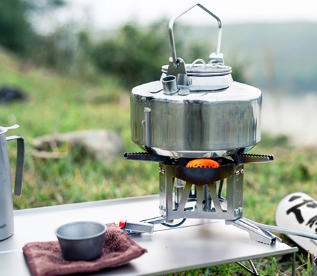 application of 220g Butane Gas Stove for Outdoor Campsite Cooking-image1