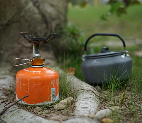 application of High Power 3200W Ultralight Compact Portable Gas Stove with Piezo Ignition for Solo Trekking-image4