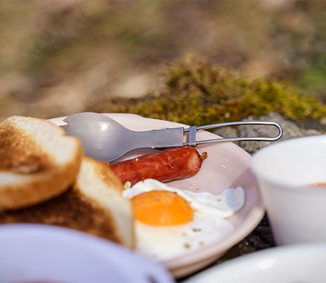 application of Multi-Functional Outdoor Foldable Spork-image1