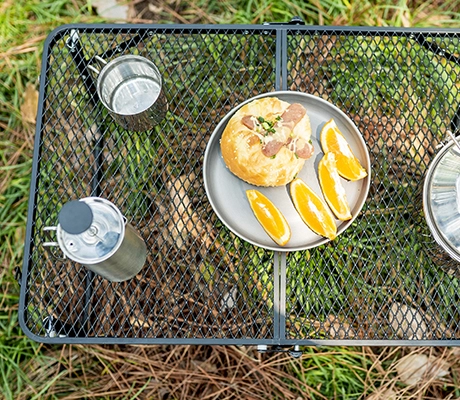 application of Ultralight Portable Travel Camping Iron Mesh Table-image2
