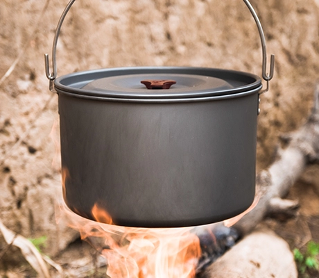 application of Big Size ODM&OEM Aluminum Cooking Pot Campsite Openfire Hanging Pot-image3