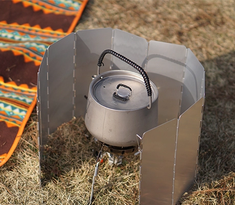 application of Folding Windshield for Camping Stove-image3