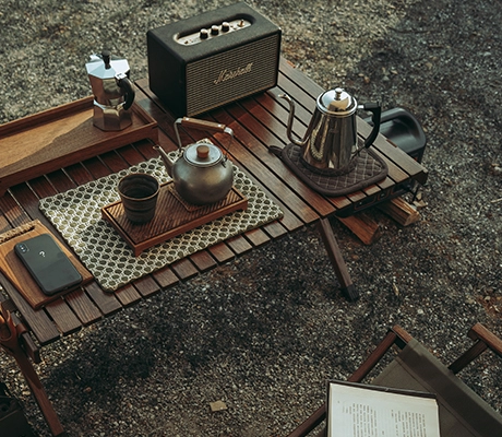 application of Nature Beech Wood Roll up Folding Table for Outdoor Picnic-image5