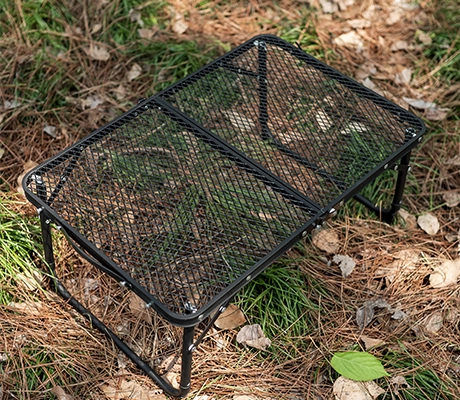 application of Ultralight Portable Travel Camping Iron Mesh Table-image5