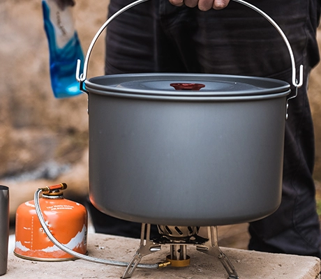 application of Big Size ODM&OEM Aluminum Cooking Pot Campsite Openfire Hanging Pot-image2